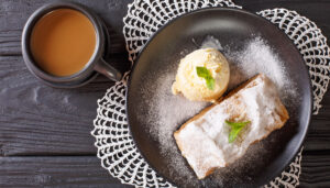 Coffee and strudel in Vienna. Photo by iStock